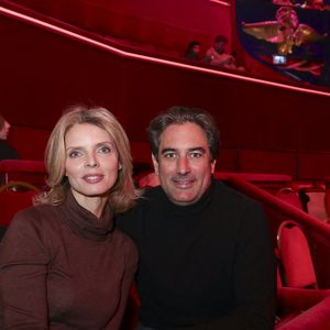 Sylvie Tellier et son mari, lors de la représentation pour Les Pièces Jaunes du Cirque Bouglione au Cirque d'Hiver organisée par le couturier Stéphane Rolland et Pierre Martinez, Paris, France, le 10 janvier 2026. © Jack Tribeca / Bestimage