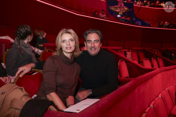 Sylvie Tellier et son mari, lors de la représentation pour Les Pièces Jaunes du Cirque Bouglione au Cirque d'Hiver organisée par le couturier Stéphane Rolland et Pierre Martinez, Paris, France, le 10 janvier 2026. © Jack Tribeca / Bestimage