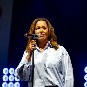 La chanteuse est passée par des phases d’anorexie et de boulimie, jusqu’à peser 95 kilos.

Chimène Badi en concert au festival Music en ciel à Saint-Priest le 12/07/2025 .Photo Sandrine Thesillat / PsNewZ