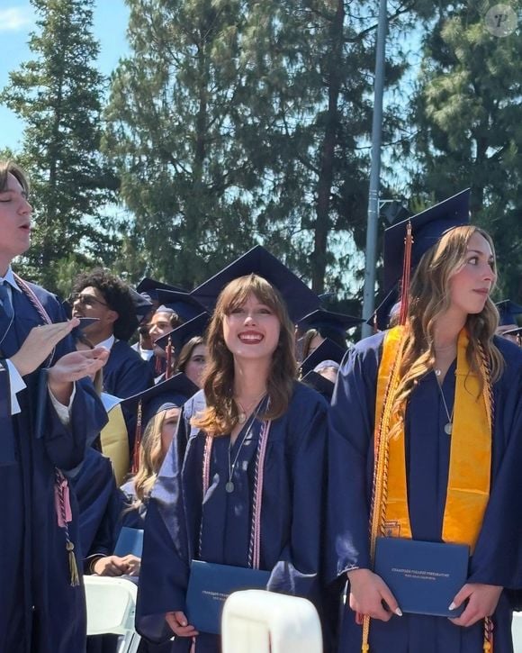 Sarenne lors de sa remise de prix en 2025 en Californie. ©Instagram