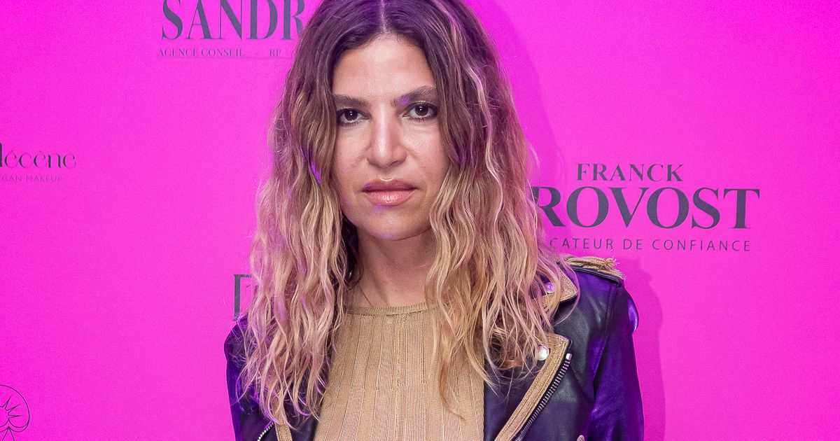 Isabelle Funaro : L'amoureuse de Michaël Youn ose un accessoire improbable et se déchaîne bien entourée !