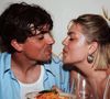 En légende, elle a opté pour une déclaration originale rédigée en italien : "Tout est facile pour moi... type de glace qui ne fond pas", a écrit la chanteuse...

Instagram de Louane, actuellement en vacances en Italie avec son fiancé Florian Rossi.