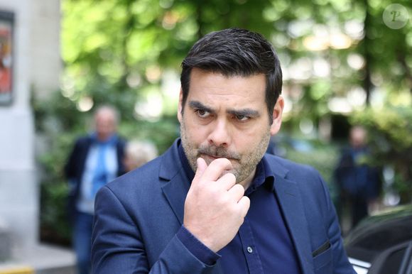 Matthieu Lartot lors de la cérémonie d'enterrement de Daniel Bilalian à l'église Saint-Pierre de Neuilly-sur-Seine, près de Paris, France, le 22 mai 2025. Photo by Firas Abdullah/ABACAPRESS.COM