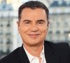 Après son bac, le tout jeune homme réalise son rêve en devenant journaliste. 

Exclusif - Laurent Luyat - Plateau de l'émission "Paris accueille la flamme Olympique" sur le parvis de l'hôtel de ville à Paris, diffusée en direct sur France 2 en marge du concert de la Place de la République à l'occasion du Relais de la Flamme olympique. © Christophe Clovis / Bestimage
