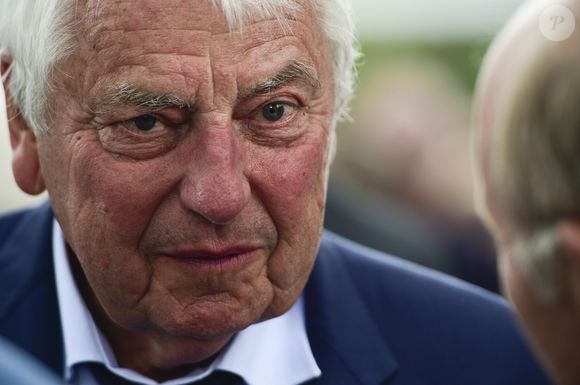Charles Bietry en larmes - Obsèques de Jean-Claude Bouttier en l'église de Gournay-sur-Marne le 13 août 2019.

© JB Autissier / Panoramic / Bestimage