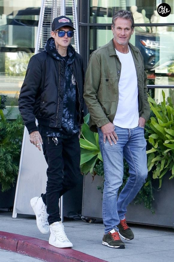 Presley Gerber et son père Rande vont déjeuner chez "Joe's Pizza" à Los Angeles, le 20 janvier 2023.

Backgrid USA / Bestimage