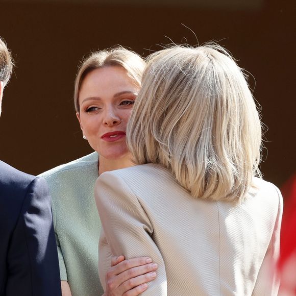 La princesse Charlène de Monaco, Brigitte Macron lors de l'accueil du couple présidentiel français par le couple princier de Monaco au palais princier le 7 juin 2025

© Dominique Jacovides / Bestimage
