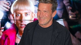 Benjamin Castaldi dans un mobil-home de luxe : l’animateur fait visiter l’impressionnant hébergement dans lequel il séjourne