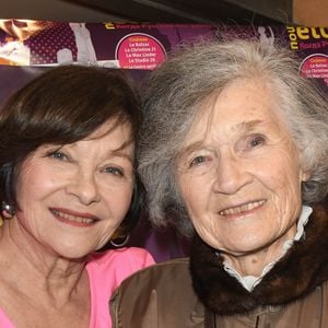 Exclusif - Macha Méril et l'une de ses soeurs - 6éme Festival du film Russe au cinéma Le Balzac avec  la présentation du livre de M. Méril  "Vania, Vassia est la fille de Vassia) et la projection du film "Dans ce Pays là" à Paris le 4 mars 2020. © Coadic Guirec/Bestimage