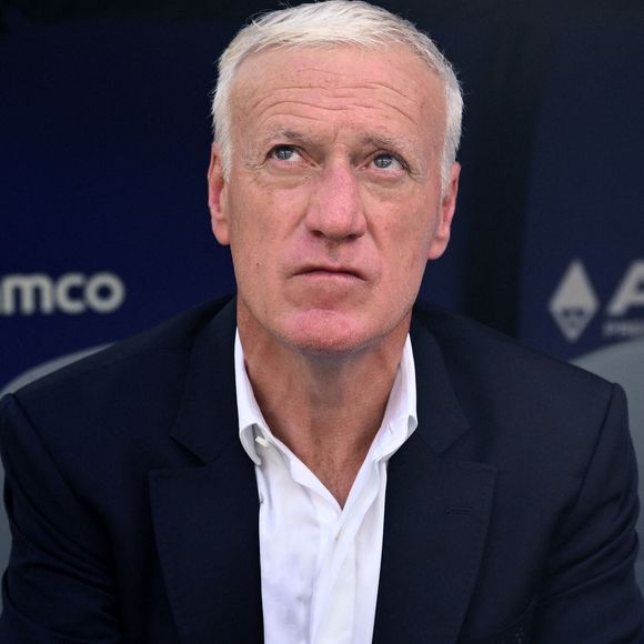 Et quelle demeure ! La propriété du couple Deschamps à Concarneau offre un cadre de vie tout simplement exceptionnel. Stratégiquement positionnée, la maison bénéficie d'un emplacement de rêve en surplombant directement la plage.

Didier Deschamps - Match de quart de finale "France - Maroc (2-0)" lors de la Coupe du Monde FIFA 2026 (FIFA World Cup 2026), le 9 juillet 2026.