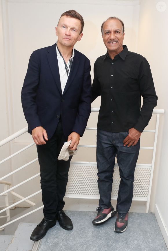 Sylvain Tesson, Pascal Légitimus à la Soirée caritative "Les artistes s'engagent aux côtés des arméniens du Haut-Karabagh et d'Arménie, pour les 200 jours du blocus" à la salle Gaveau à Paris. Le 28 juin 2023. Photo par Christophe Clovis / Bestimage
