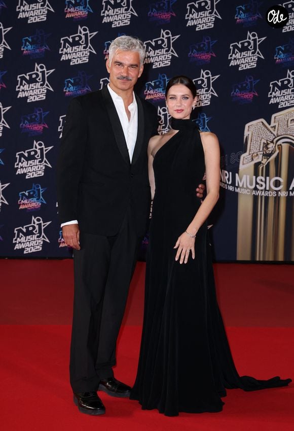 François Vincentelli et Alice Dufour au photocall de la 27ème édition des NRJ Music Awards au palais des Festivals de Cannes, France, le 31 octobre 2025.

© Dominique Jacovides/Bestimage