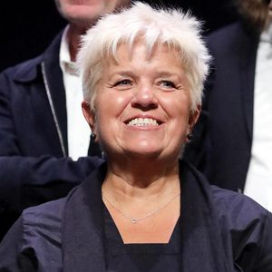Une rumeur qui énerve les artistes, et plus particulièrement Mimie Mathy.

Mimie Mathy à la cérémonie d'ouverture du Festival Lumière, à Lyon.

Photo : Dominique Jacovides / Bestimage