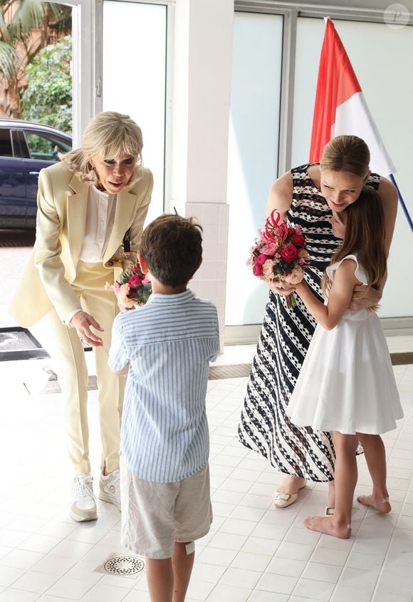 La princesse Charlène de Monaco, Brigitte Macron lors de l'opération Water Safety Day à la piscine du stade Louis II à Monaco le 8 juin 2025.

© Dominique Jacovides / Bestimage