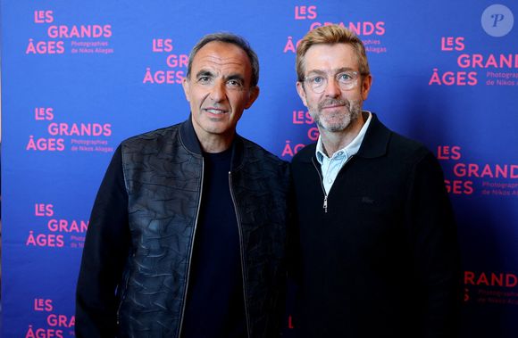 Nikos Aliagas et Alexandre Delperier - Vernissage de l'exposition "Les grands âges", photographies de Nikos Aliagas au musée de l'Homme à Paris le 7 avril 2026. © Dominique Jacovides/Bestimage