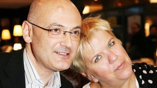 “On s’est dit oui pour le meilleur et… le moins meilleur parfois” : Mimie Mathy se montre transparente sur ses 20 ans de mariage avec Benoist Gérard