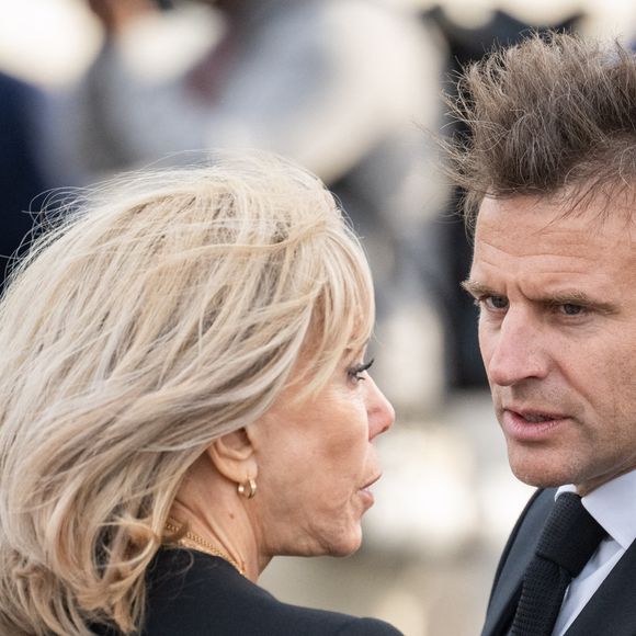 Ce deuil survient juste avant la visite d’État prévue du 8 au 10 juillet, aux côtés d’Emmanuel Macron.


Info - Décès de Anne-Marie Trogneux, soeur de Brigitte Macron à l’âge de 93 ans - Emmanuel Macron, president de la Republique avec son epouse Brigitte, lors de la ceremonie du 80eme anniversaire de la victoire du 8 mai 1945, a l Arc de triomphe le 8 mai 2025. © Eric Tschaen/Poo/Bestimage.