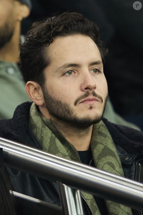 Alexandre Kominek dans les tribunes lors du match de Ligue Des Champions 2024-2025 (LDC) "PSG - Brest (7-0)" au Parc Des Princes, le 19 février 2025.
© Cyril Moreau/Bestimage