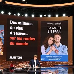 Laurent Delahousse reçoit Romain et Marion Grosjean, Angèle et Jean Todt sur le plateau de « 20h30 Le Dimanche » sur France 2, le 12 décembre 2021. 
© DPPI / Panoramic / Bestimage