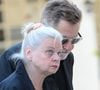 Isabelle est réapparue aux yeux du grand public pour les obsèques de Guesch Patti.

Isabelle Nanty, semble aller beaucoup mieux depuis son grave accident en VTC sur l'autoroute A10, accompagné de Olivier Gluzman, arrive aux obsèques de la chanteuse Guesch Patti au Crématorium du Père-Lachaise à Paris, France. Isabelle Nanty a accompagné son amie la chanteuse Guesch Patti jusqu'à son dernier souffle. © Bestimage