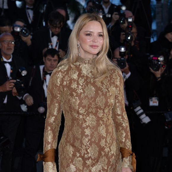 Virginie Efira - Montée des marches du film "Histoires parallèles" lors du 79ème Festival International du Film de Cannes, le 14 mai 2026. 

© Olivier Borde / Bestimage