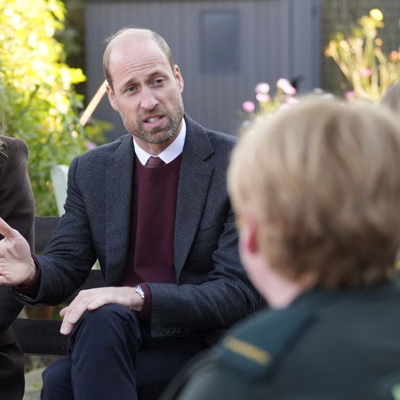 Le prince William, prince de Galles, et Catherine (Kate) Middleton, princesse de Galles, visitent le centre communautaire de Southport pour rencontrer les familles des personnes prises dans l'attaque au couteau de Southport plus tôt cette année, à Southport, Merseyside, Royaume-Uni, le 10 octobre 2024. © Danny Lawson/WPA-Pool/Bestimage