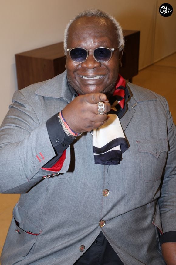 La perte de poids de Magloire ne s’est donc pas faite en quelques semaines.

Magloire assistant à l'ouverture de la 28e session du concours « Un des Meilleurs Ouvriers de France » le 27 mars 2025 à Paris, en France. Photo de Jérôme Dominé/ ABACAPRESS.COM