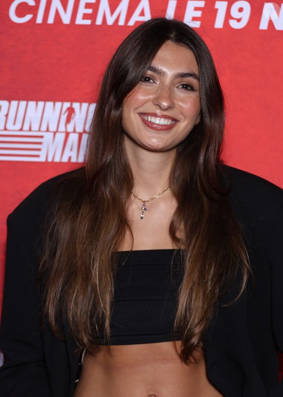 La candidate a pu travailler sur ses projets personnels.

Ema (Star Academy 2025) lors de la première de Running Man au cinéma UGC Ciné Cité Bercy à Paris le 3 novembre 2025.

© Denis Guignebourg / Bestimage