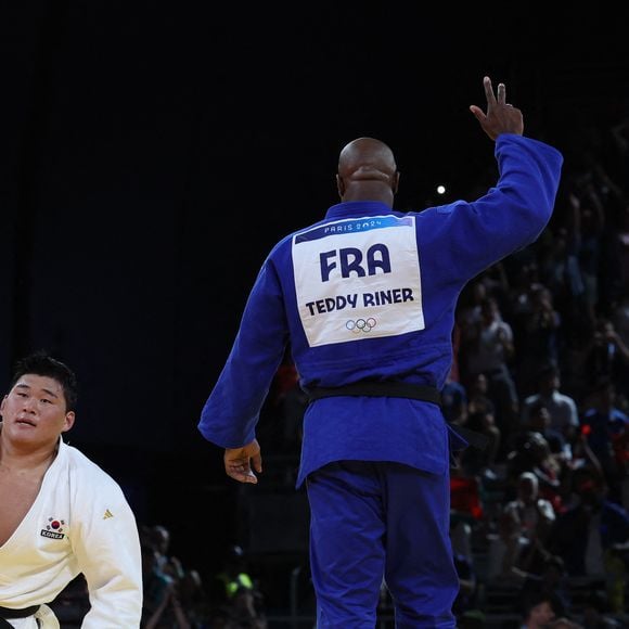 Véritable paradis personnalisé, la suite principale de l'hôtel met même à l'honneur un authentique kimono du judoka français.

Teddy Riner réagit après avoir remporté la médaille d'or dans le Judo masculin +100 kg aux Jeux Olympiques de Paris 2024.

© Mickael Chavet/ZUMA Press Wire