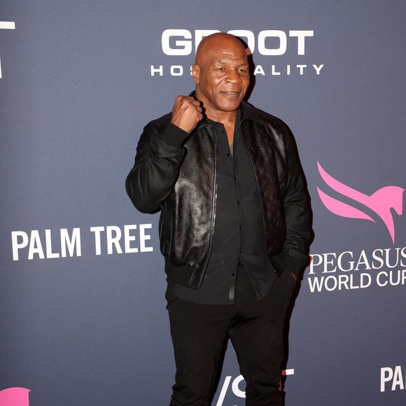 Mike Tyson assiste à la Pegasus World Cup 2025 au Gulfstream Park le 25 janvier 2025 à Hallandale, en Floride.