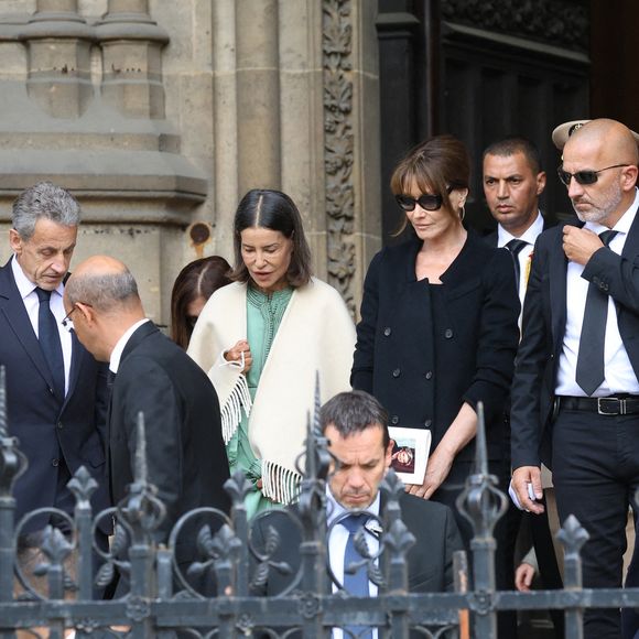 François Hollande, Nicolas Sarkozy, Carla Bruni et la princesse Lalla Meryem assistent aux funérailles de Bernadette Chirac, veuve de l'ancien président français Jacques Chirac, à la basilique Sainte-Clotilde à Paris, le 12 juin 2026, Bernadette Chirac étant décédée le 5 juin 2026, à l'âge de 93 ans. Photo d'Alain Guizard/ABACAPRESS.COM