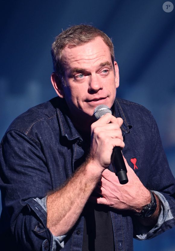 Exclusif - Le chanteur québécois Garou lors du premier concert de sa tournée 2021/2022 dans toute la France, à la Salle Pleyel à Paris, France, le 7 octobre 2021. © Coadic Guirec/Bestimage