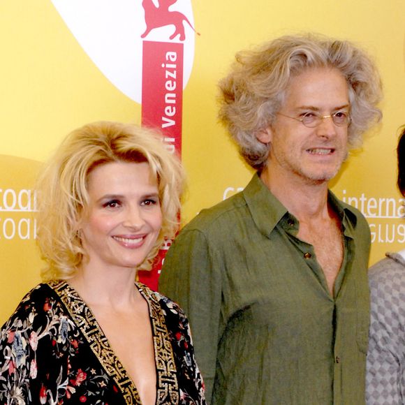 L'actrice française Juliette Binoche et le réalisateur Santiago Amigorena, posent pendant le photocall de leur nouveau film 'Quelques Jours en Septembre' lors de la 63ème édition de la Mostra de Venise à Venise, Italie, le 1er septembre 2006. Photo Nicolas Khayat/ABACAPRESS.COM
