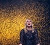 17 mai 2025, Suisse, Bâle : Louane (France) interprète "Maman" lors de la finale du 69e Concours Eurovision de la chanson. Photo : Jens Büttner/DPA/ABACAPRESS.COM