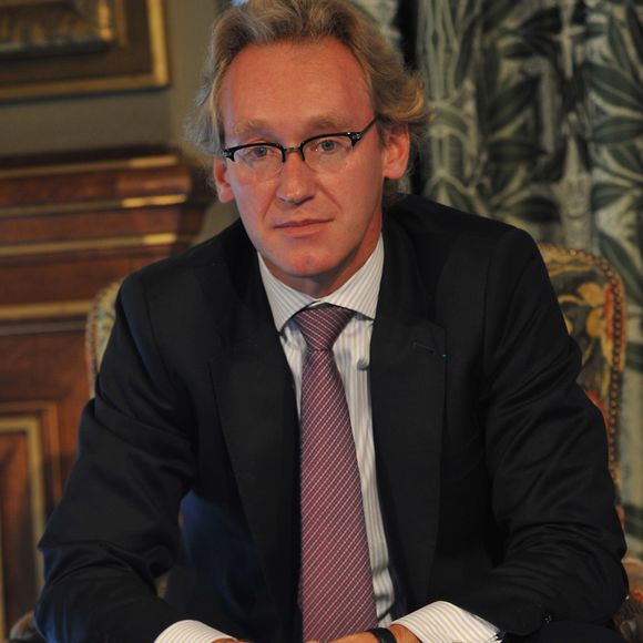À savoir Laurent Plantier.

Laurent Plantier (directeur général d'Alain Ducasse Entreprise) - Paris le 04 09 2012 - Lancement de la 3ème édition de "Tous au restaurant", fête nationale des restaurants à la Mairie de Paris et dont les initiateurs sont Alain Ducasse et Laurent Plantier (directeur général d'Alain Ducasse Entreprise).