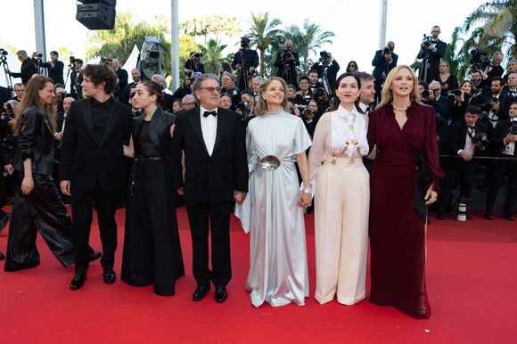 Vincent Lacoste, Luàna Bajrami, Daniel Auteuil, Jodie Foster, Rebecca Zlotowski, Virginie Efira - Montée des marches du film « Vie privée  » lors du 78ème Festival International du Film de Cannes, au Palais des Festivals à Cannes. Le 20 mai 2025
© Olivier Borde / Bestimage