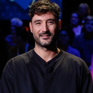 Depuis plusieurs mois, Jérémy Frérot et Shy'm semblent très proches

Exclusif - Jérémy Frérot - Enregistrement de l'émission "La Boîte à Secrets N°20" dans les studios de la Cité du Cinéma à Saint-Denis, présentée par F.Bollaert et diffusée le 10 janvier sur France 3
© Christophe Clovis / Bestimage