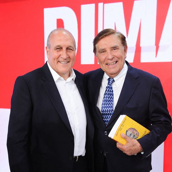 Exclusif - Robert Nazaretian et Jean-Pierre Foucault lors de l'enregistrement de l'émission Vivement dimanche  au studio Rive Gauche, présentée par M.Drucker et diffusée sur France 3 le 11 mai 2025, à Paris, France, le 5 mai 2025. © Guillaume Gaffiot/Bestimage