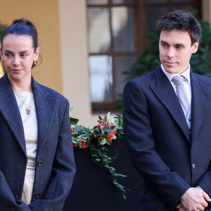 Louis Ducruet (32 ans) a annoncé une triste nouvelle 

Pauline Ducruet, Louis Ducruet et la princesse Alexandra de Hanovre dans la cour du palais princier le jour de la fête nationale de Monaco.
© Jean-Charles Vinaj / Pool Monaco / Bestimage