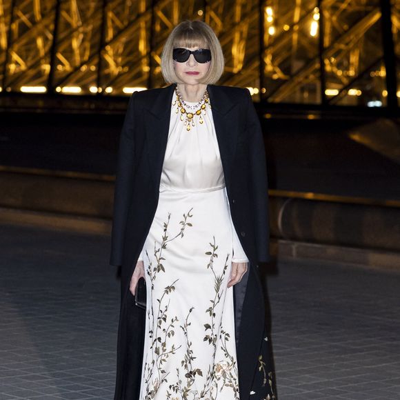 Anna Wintour - Photo Call du « Le Grand Diner du Louvre « lors de la Fashion Week  à Paris le 5 mars 2025. © Olivier Borde /Bestimage