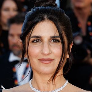 Un beau geste d'amitié !

Géraldine Nakache (Montre Audemars Piguet) - Montée des marches du film " Karma " lors du 79ème Festival International du Film de Cannes, le 15 mai 2026. © Jacovides-Moreau / Bestimage