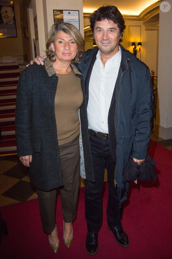 "Camille voyait que je tournait en rond comme un lion en cage entre deux tournages et m’a rappelé que j’avais un sacré bagage niveau diplômes"

Bruno Madinier et son épouse Camille à la générale de Tout à refaire au théâtre de la Madeleine © Photo by Nasser Berzane/ABACAPRESS.COM