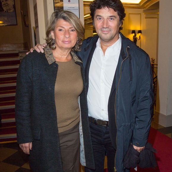 "Camille voyait que je tournait en rond comme un lion en cage entre deux tournages et m’a rappelé que j’avais un sacré bagage niveau diplômes"

Bruno Madinier et son épouse Camille à la générale de Tout à refaire au théâtre de la Madeleine © Photo by Nasser Berzane/ABACAPRESS.COM