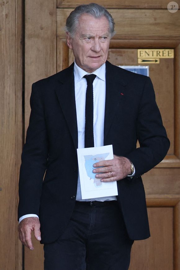 William Leymergie - Sorties des obsèques de Philippe Labro en l'église de Saint-Germain-des-Prés à Paris le 13 juin 2025. © Dominique Jacovides - Christophe Clovis / Bestimage