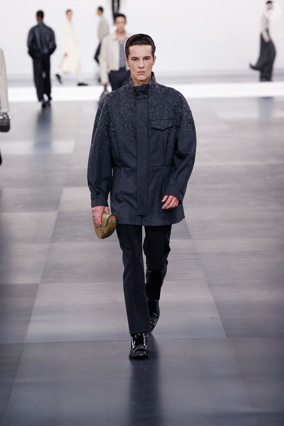 Défilé Dior Homme à l'École-Militaire lors de la semaine de la mode masculine automne/hiver 2025-2026 à Paris, France, le 24 janvier 2025.
