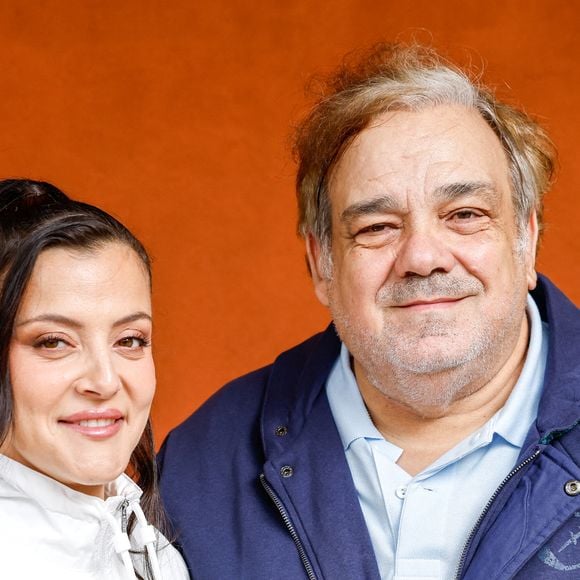 Camille Lellouche et Didier Bourdon au photocall du village lors des Internationaux de France de Tennis de Roland Garros 2026, à Paris, France, le 4 juin 2026. © Jacovides-Moreau/Bestimage