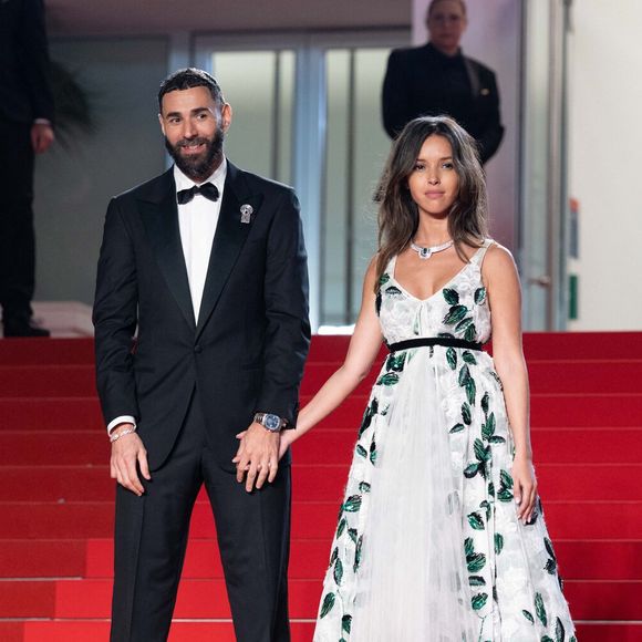 Karim Benzema et sa compagne Lyna Khoudri à la descente des marches du film « 13 jours 13 nuits » lors du 78ème Festival International du Film de Cannes. Le 23 mai 2025.

© Olivier Borde/ Bestimage