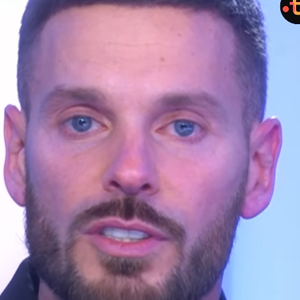 "Je ne vous l’ai jamais dit"

M. Pokora très ému en parlant de ses parents dans "C à Vous" sur France 5.