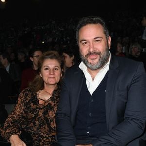 Exclusif - Bruce Toussaint et sa femme Catherine - People à la générale de l'opéra-rock "Starmania" à la Seine Musicale de Boulogne-Billancourtle 8 novembre 2022. © Dominique Jacovides-Coadic Guirec/Bestimage