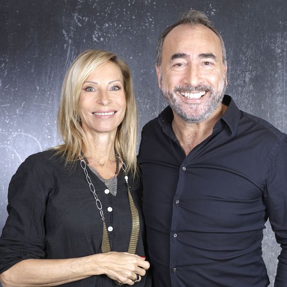 Exclusif - Portrait de Rebecca Hampton et Alil Vardar lors de l'enregistrement de l'émission "Chez Jordan de Luxe" à Paris. Le 12 novembre 2024
© Cédric Perrin / Bestimage